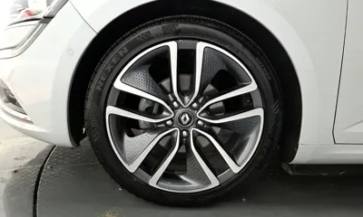 Renault-KoreaSamsung SM6 2016, 71926 км, за 5665.17 USD