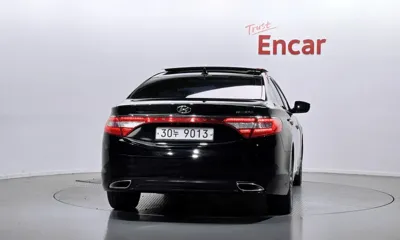Hyundai Grandeur 2013, 122978 км, за 4466.63 USD