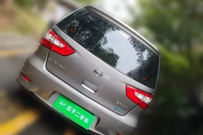Nissan Livina 2013, 50100 км, за 4444 USD