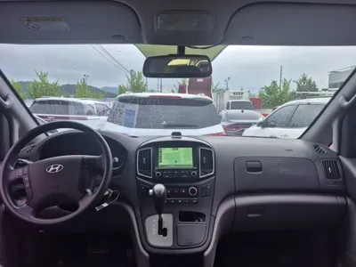 Hyundai Starex 2017, 120090 км, за 6557.7 USD - фото 16