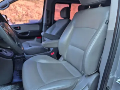 Hyundai Starex 2017, 120090 км, за 6557.7 USD - фото 19