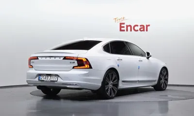Volvo S90 2024, 42595 км, за 29838.12 USD
