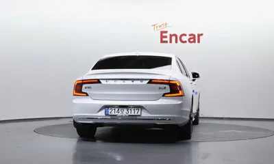 Volvo S90 2024, 42595 км, за 29838.12 USD