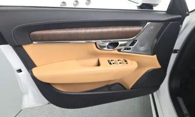 Volvo S90 2024, 42595 км, за 29838.12 USD - фото 24