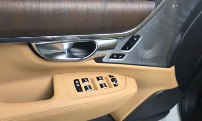 Volvo S90 2024, 42595 км, за 29838.12 USD - фото 31