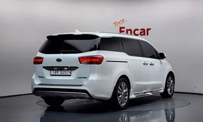 Kia Canival 2018, 112757 км, за 10174.61 USD