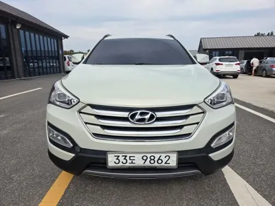 Hyundai Santafe 2013, 205000 км, за 3900.5 USD