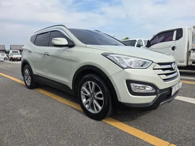 Hyundai Santafe 2013, 205000 км, за 3900.5 USD
