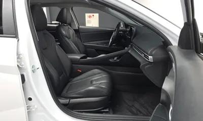 Hyundai Avante 2024, 58370 км, за 11009.78 USD - фото 11