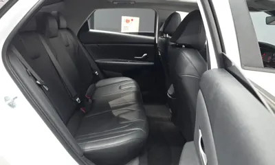 Hyundai Avante 2024, 58370 км, за 11009.78 USD - фото 12