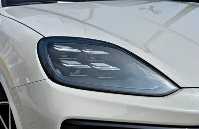 Porsche Cayenne 2024, 24300 км, за 105054.5 USD