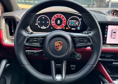Porsche Cayenne 2024, 24300 км, за 105054.5 USD - фото 10