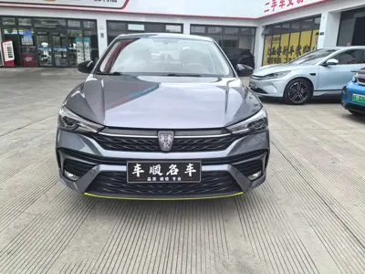 Roewe i5 2022, 17000 км, за 5422.21 USD