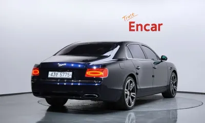 Bentley Flying Spur 2015, 180016 км, за 23730.85 USD