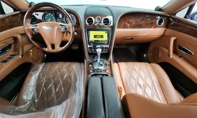 Bentley Flying Spur 2015, 180016 км, за 23730.85 USD - фото 7