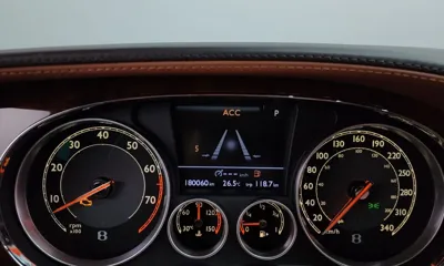 Bentley Flying Spur 2015, 180016 км, за 23730.85 USD - фото 20