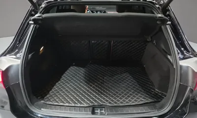 Mercedes-Benz GLA-Class 2023, 15168 км, за 28160.69 USD - фото 30