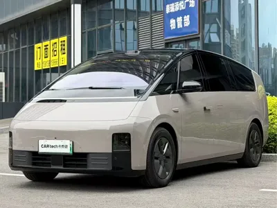 Li Auto Li MEGA · 2025 год