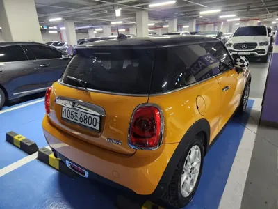 MINI Cooper 2017, 153000 км, за 4810.5 USD - фото 2