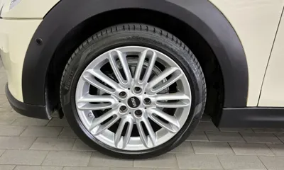 MINI Cooper 2023, 44397 км, за 16848.83 USD