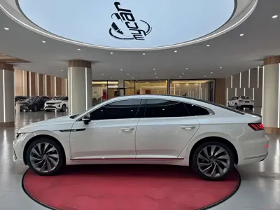 Volkswagen CC 2022, 45599 км, за 19422.81 USD - фото 8