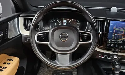 Volvo XC60 2019, 68743 км, за 21423.45 USD - фото 13