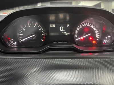 Peugeot 2008 2014, 102000 км, за 5249 USD - фото 9