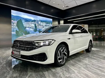 Volkswagen Sagitar · 2022 год