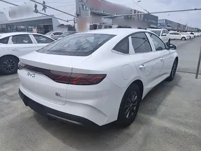 BYD Qin L 2026, 100 км, за 11859.69 USD
