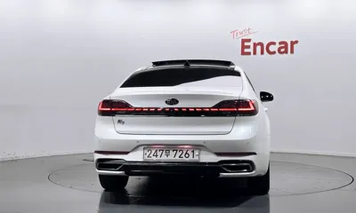 Kia K7 2020, 68093 км, за 12964.18 USD