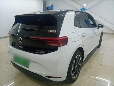 Volkswagen ID.3 2024, 51300 км, за 11977.4 USD