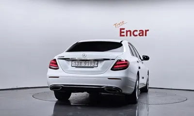 Mercedes-Benz E-Class 2018, 82262 км, за 13881.55 USD