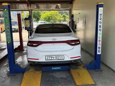 Hyundai Grandeur 2018, 215332 км, за 7351.03 USD