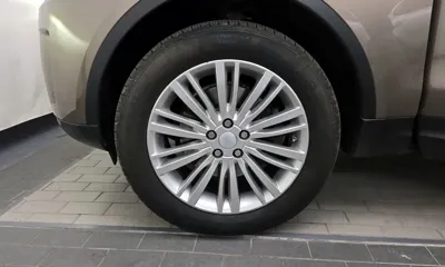 Land Rover Discovery 2017, 142878 км, за 12576.15 USD