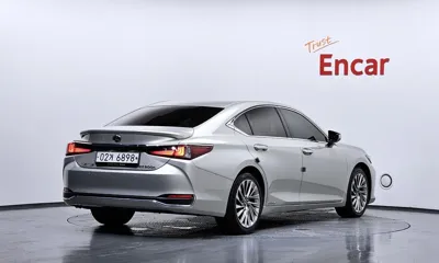 Lexus ES 2019, 143464 км, за 20638.05 USD