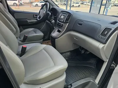 Hyundai Starex 2016, 159400 км, за 5197.77 USD - фото 11