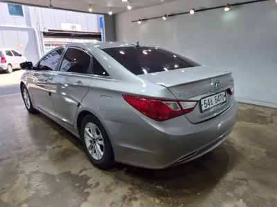 Hyundai Sonata 2012, 139849 км, за 2356.57 USD - фото 7