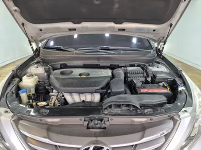 Hyundai Sonata 2012, 139849 км, за 2356.57 USD - фото 8