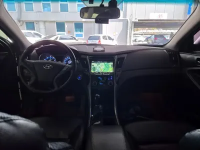 Hyundai Sonata 2012, 139849 км, за 2356.57 USD - фото 9