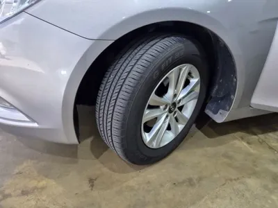 Hyundai Sonata 2012, 139849 км, за 2356.57 USD - фото 12