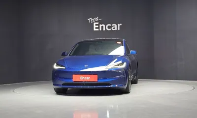 Tesla Model 3 2024, 32697 км, за 27647.7 USD