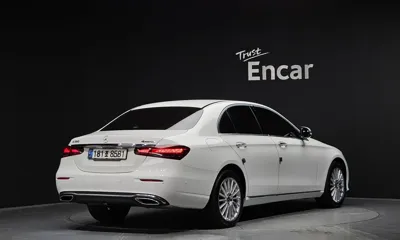 Mercedes-Benz E-Class 2021, 55612 км, за 18830.52 USD
