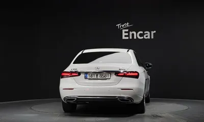 Mercedes-Benz E-Class 2021, 55612 км, за 18830.52 USD