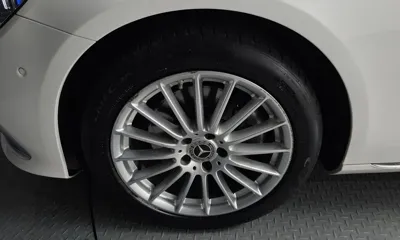 Mercedes-Benz E-Class 2021, 55612 км, за 18830.52 USD