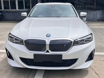 BMW i3 2023, 60000 км, за 19099.1 USD