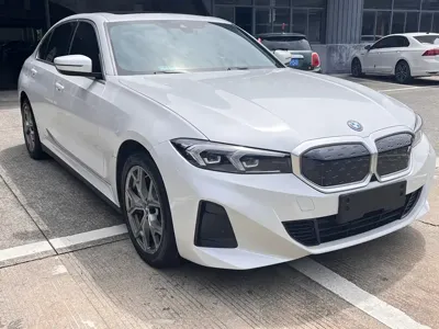 BMW i3 2023, 60000 км, за 19099.1 USD