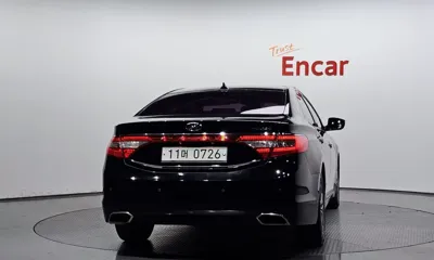 Hyundai Grandeur 2017, 199866 км, за 3809.77 USD