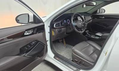 Kia K7 2018, 82975 км, за 9712.59 USD - фото 10