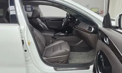 Kia K7 2018, 82975 км, за 9712.59 USD - фото 11
