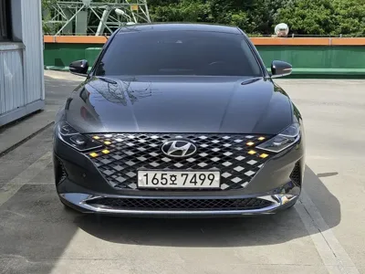 Hyundai Grandeur 2022, 111200 км, за 4351.79 USD